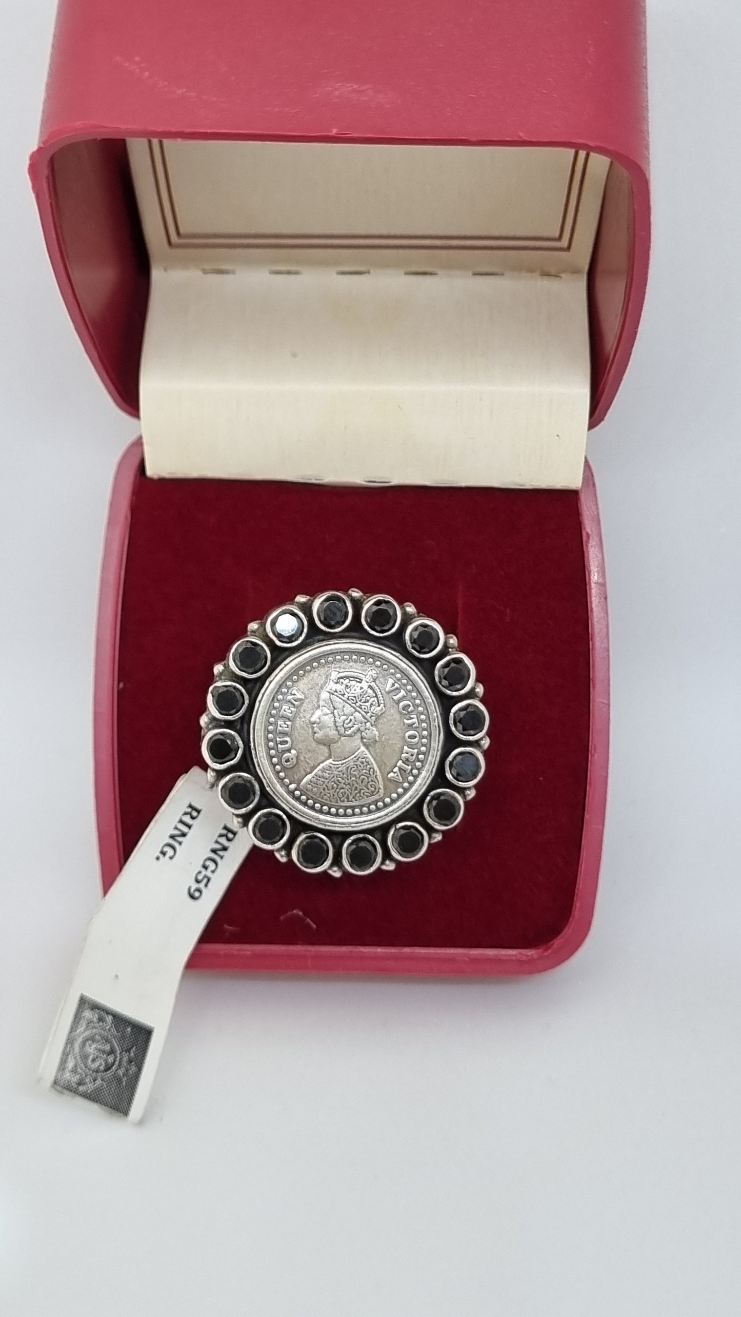 Oxidized 92.5 Sterling Silver Antique Victorian Queen Coin Ring